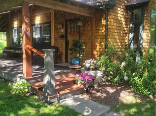 54 Bateman Ave, Newport, RI 02840