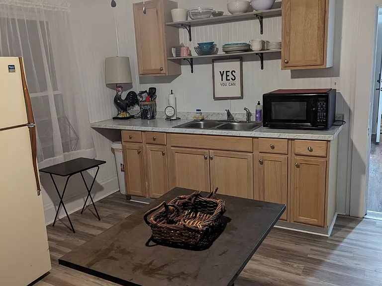 88 Barker St #B — Photo 3