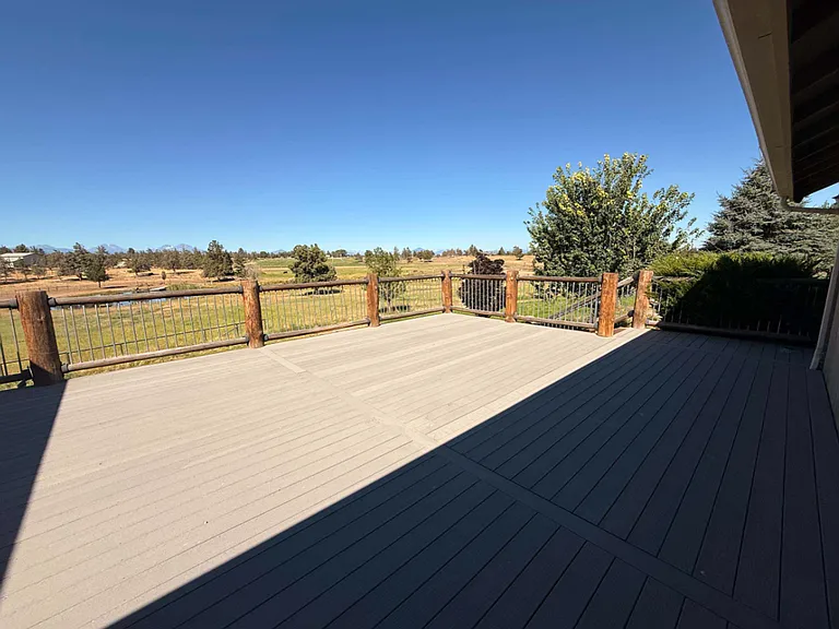 2550 NW Coyner Ave — Photo 19
