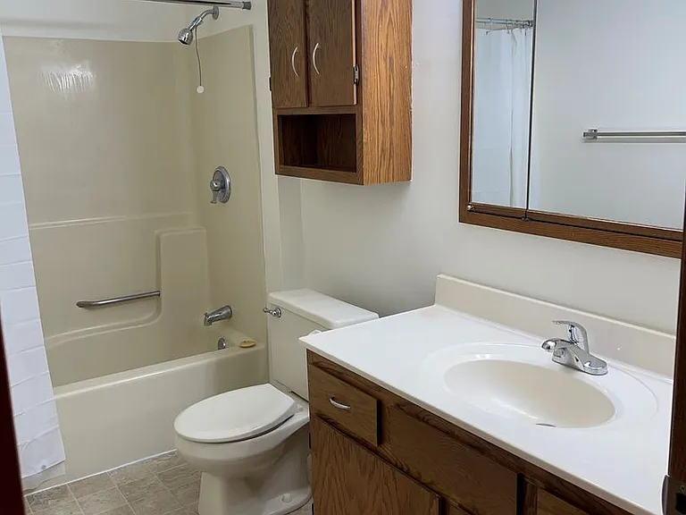 Pineview — Photo 55