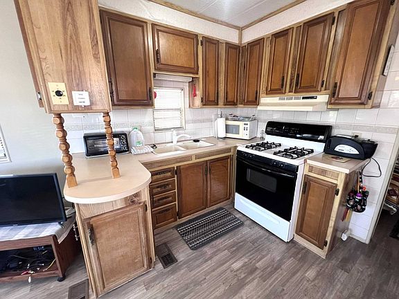 4th image of 13650 N Frontage Rd #86