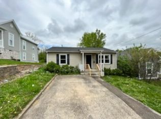 645 Park St, Bowling Green, KY 42101