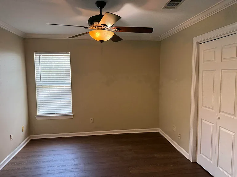 4 Bordeaux Ct — Photo 12