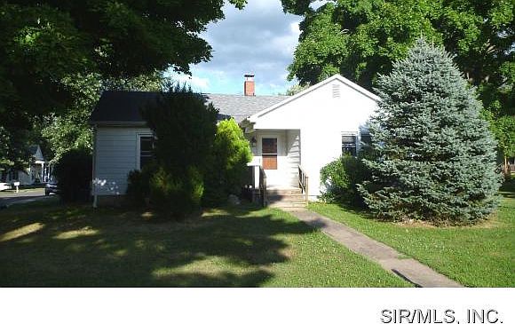 2nd image of 115 N Cross St