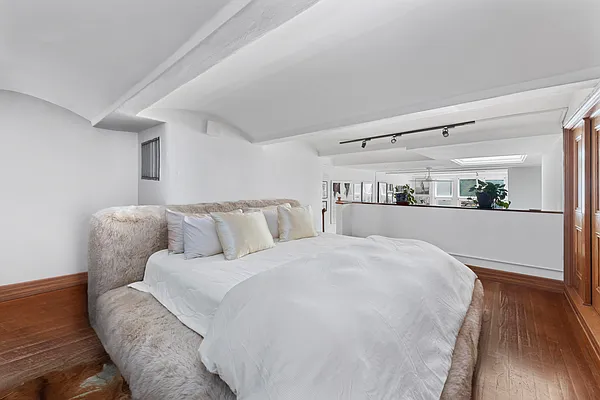 Sold by Keller Williams NYC | media 10