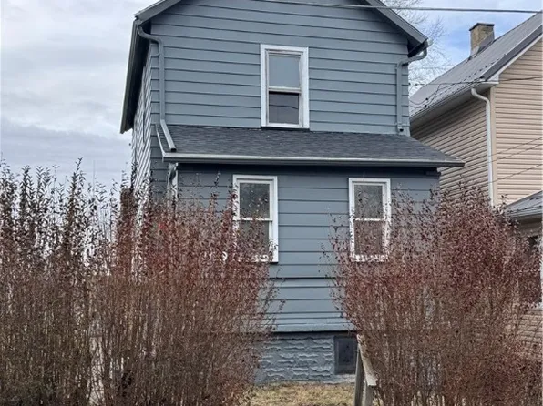 504 Emerson Ave, Farrell, PA 16121