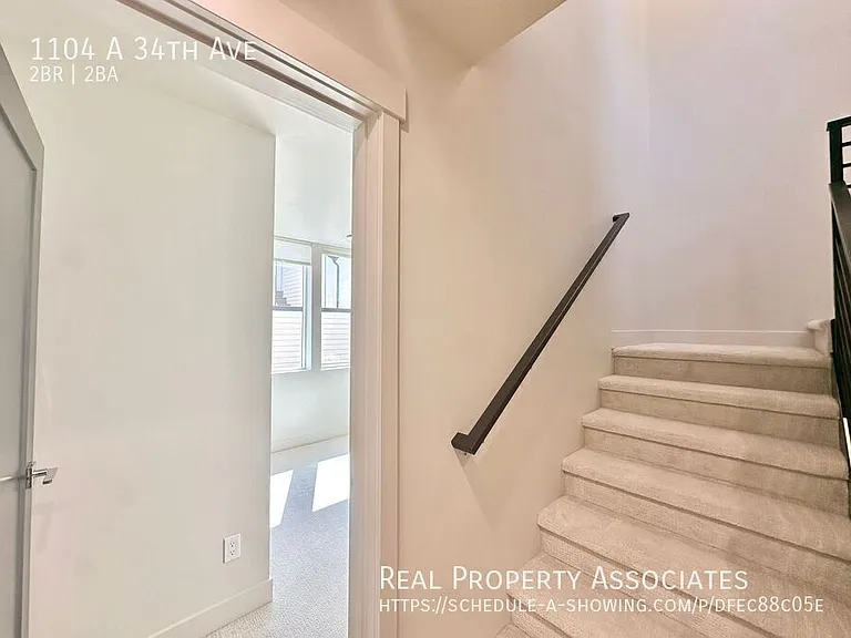 1104A 34th Ave — Photo 26