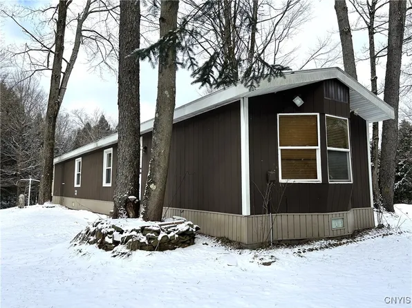 176 Castor Rd, Pulaski, NY 13142