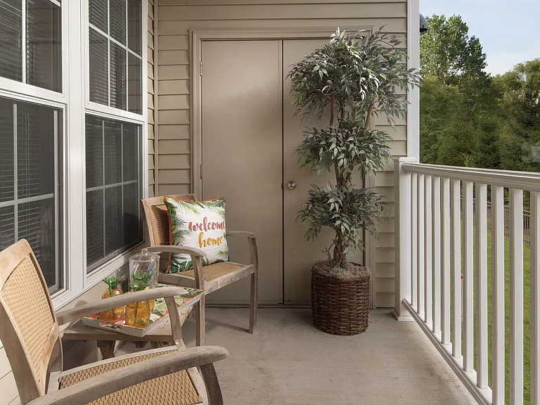 140 Mayhill — Photo 14