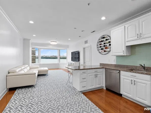 20 Ave At Port Imperial #403, West New York, NJ 07093