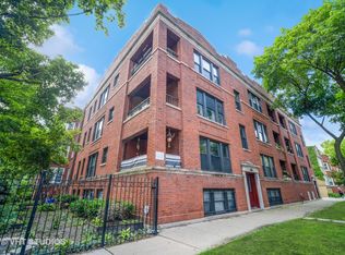 7463 N Seeley Ave #3, Chicago, IL 60645