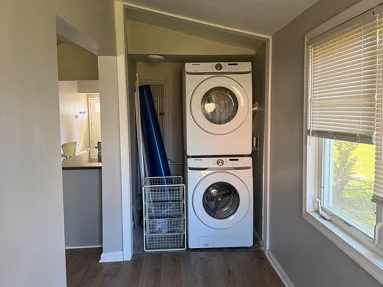 925 Excelsior Ave — Photo 7