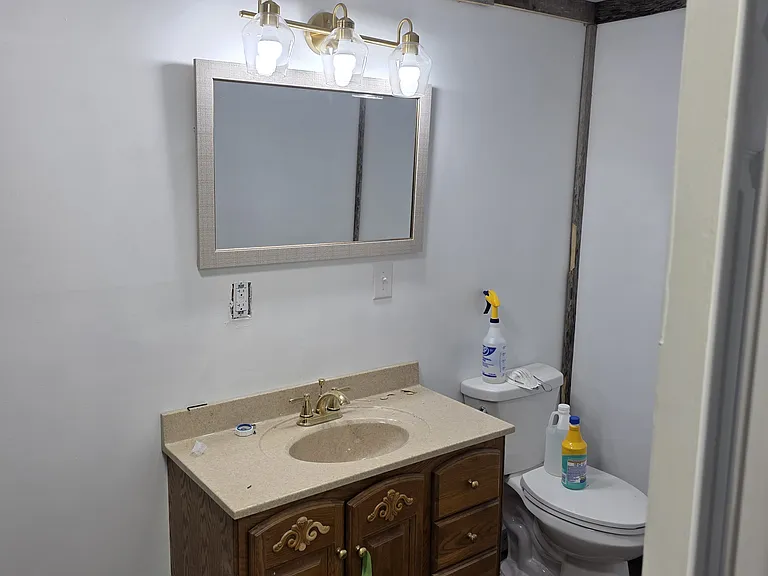 10968 E New London Rd — Photo 5
