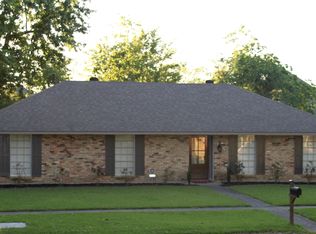 5290 Cherrywood Dr, Baton Rouge, LA 70809