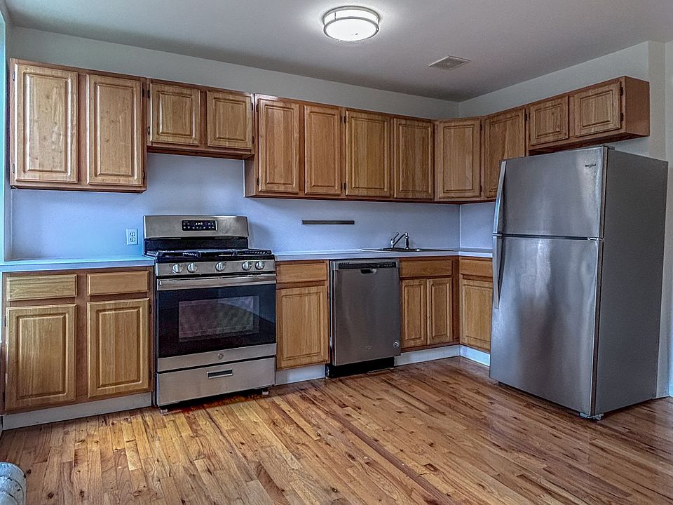 1st image of 101 Bergen St APT 2R