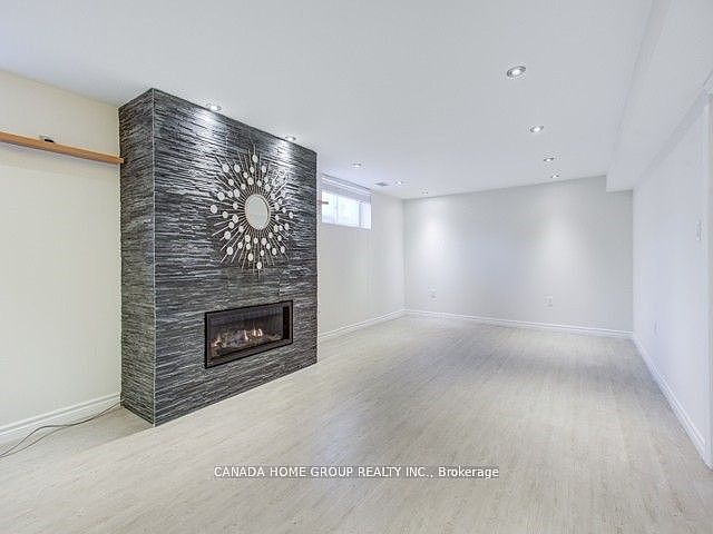 1st image of 178 Waterloo Ave
