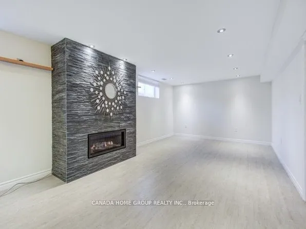 178 Waterloo Ave, Toronto, ON M3H 3Z1