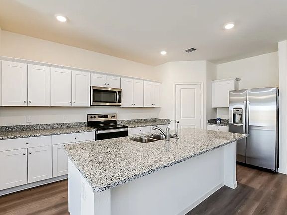 4th image of 27214 Clear Breeze Dr #B