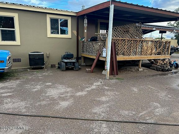 3rd image of 430 Eagles Nest Rd