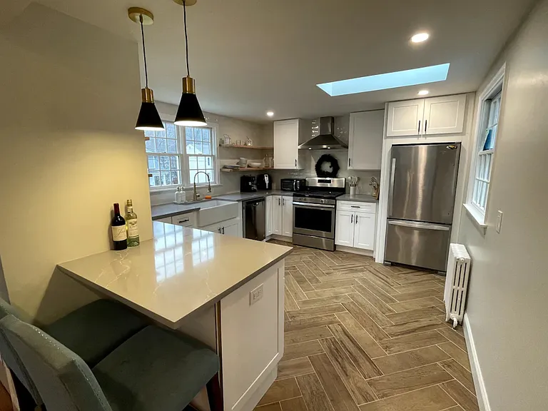 141 Western Ave — Photo 5
