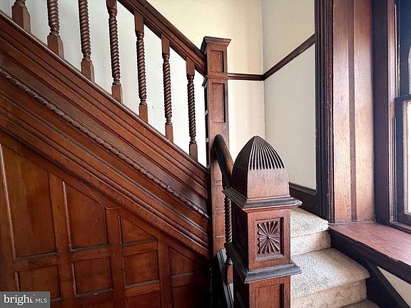 5th image of 309 Highland Ave