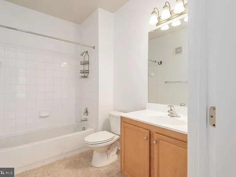 2655 Prosperity Ave #415 — Photo 5