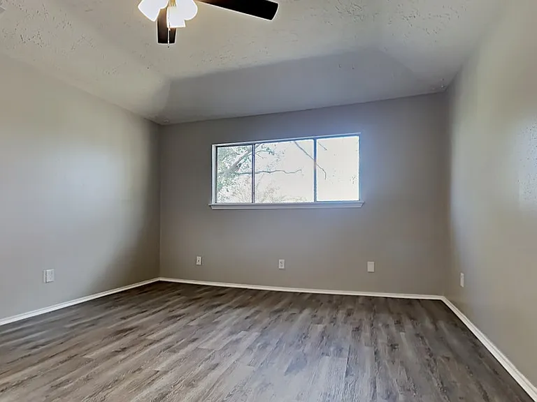 3310 Hampton Dr — Photo 10