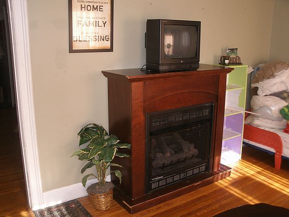 Living Room Gas Fireplace