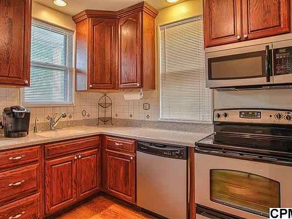 5th image of 2407 Walnut St