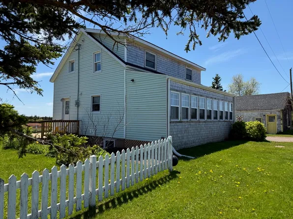 59 Plug St, Saint David's Parish, PE C0B 1M0