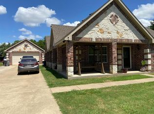 1601 Smoke Tree Ln, Dallas, TX 75253