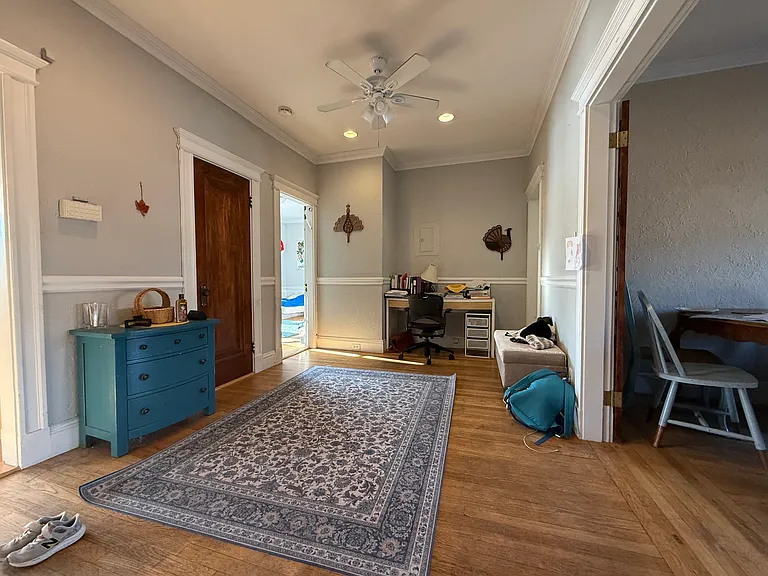10 Greenway Ct #6 — Photo 11