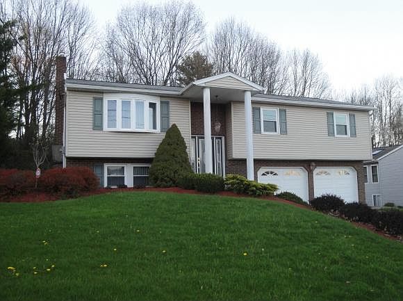 1st image of 616 Leon Dr