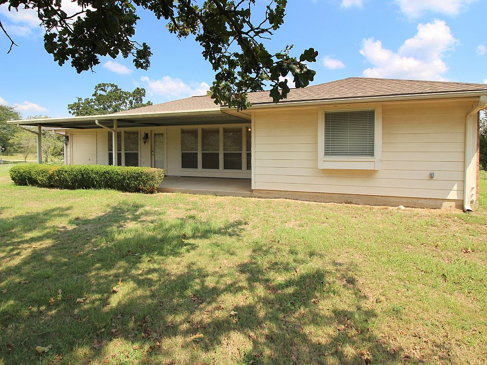 1st image of 242 Golfview Dr