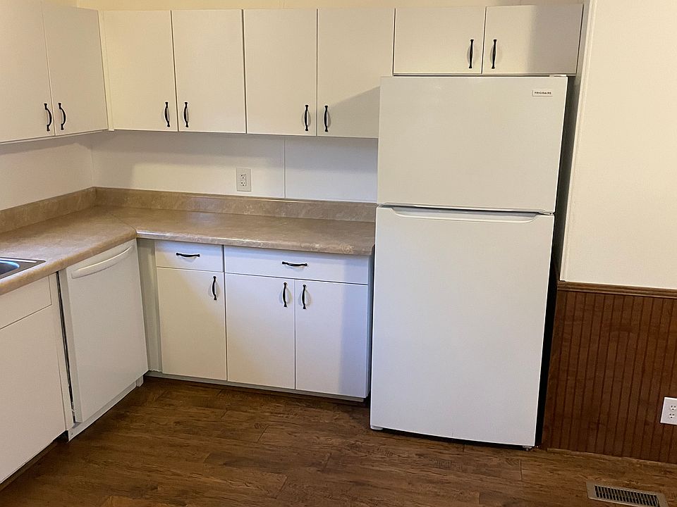 1st image of 203 Barkwood Ln
