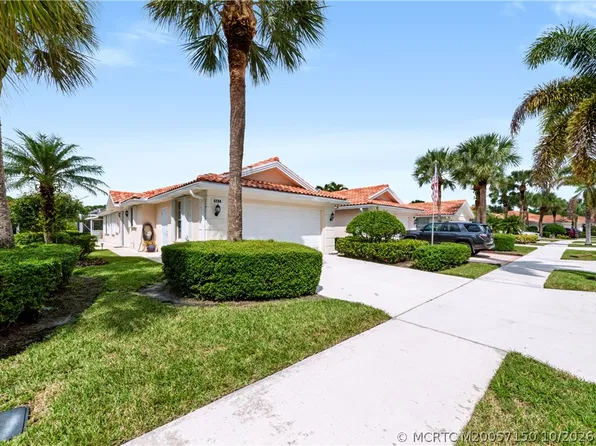 8284 SE Double Tree Dr, Hobe Sound, FL 33455