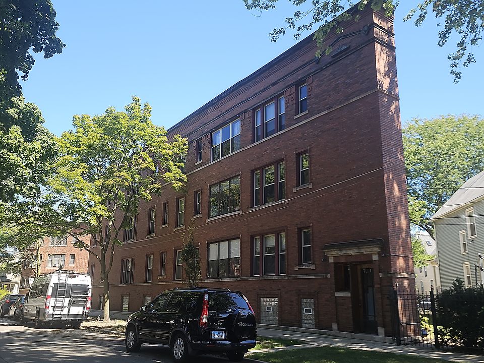 1st image of 5825 N Wayne Ave #1