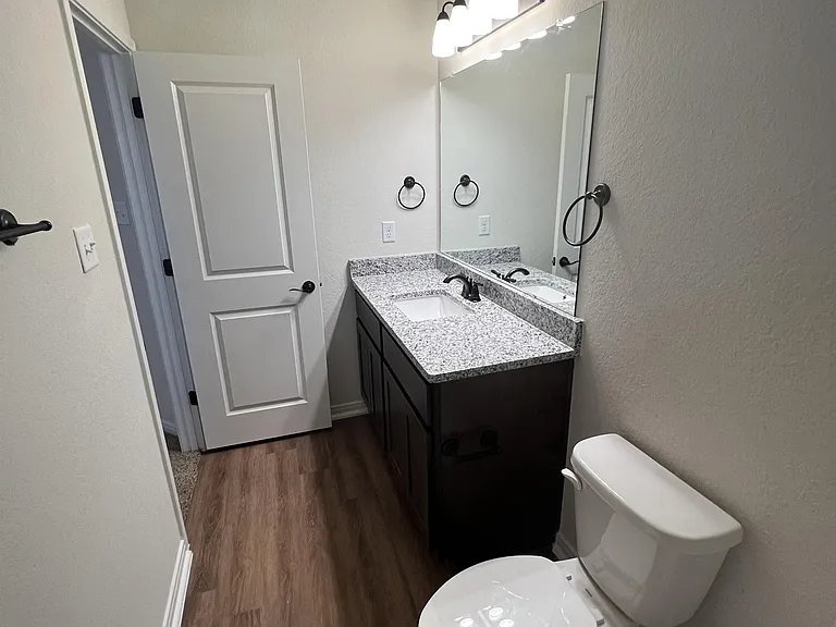 13851 Enzo Gate #101 — Photo 25
