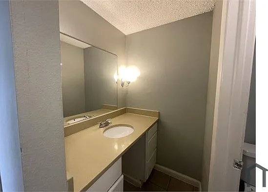 1676 Hanover St #204 — Photo 5