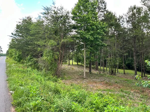 1 Love And Care Rd, Six Mile, SC 29682