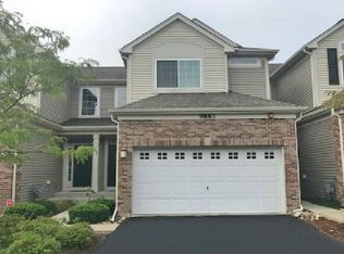 9883 Cummings St, Huntley, IL 60142