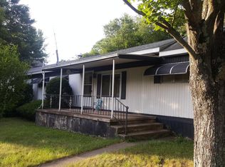 34 Battle Ave, Carbondale, PA 18407