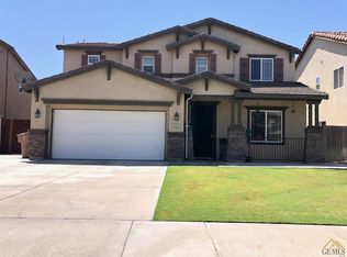 5511 Viewcrest Dr, Bakersfield, CA 93313