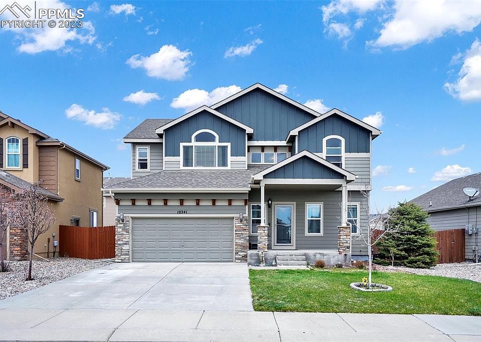 2nd image of 10241 Mount Lincoln Dr