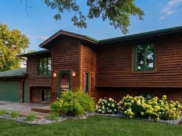 24 Bluffview Ct, Lake City, MN 55041