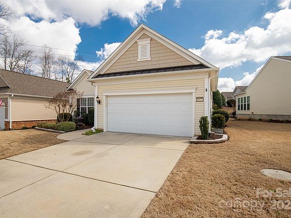 3rd image of 10573 Bethpage Dr