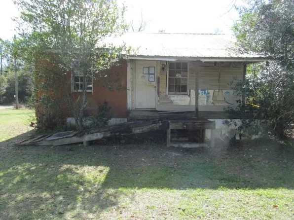 22 Smith Ln, Chattahoochee, FL 32324