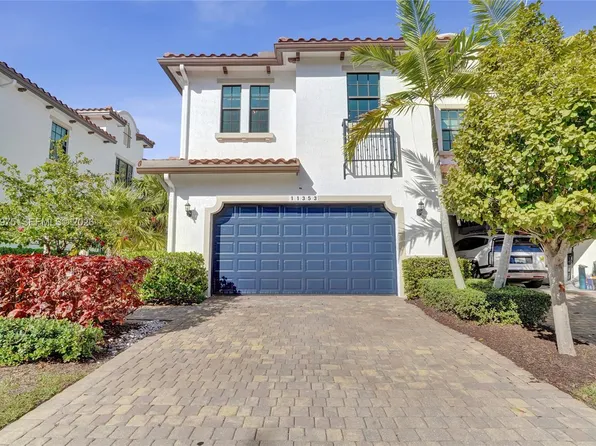 11353 SW 13th St, Hollywood, FL 33025