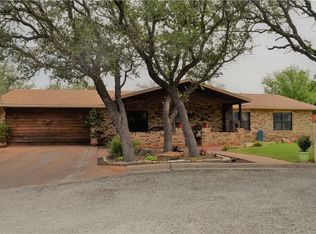 305 Stacy St, Brady, TX 76825