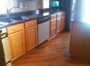 300 W Reader St, Elburn, IL 60119